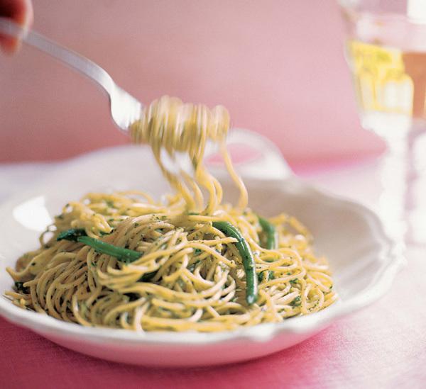 Trenette-al-Pesto-Fresh-Ribbon-Pasta-with-Green-Beans-and-Pesto-Recipe